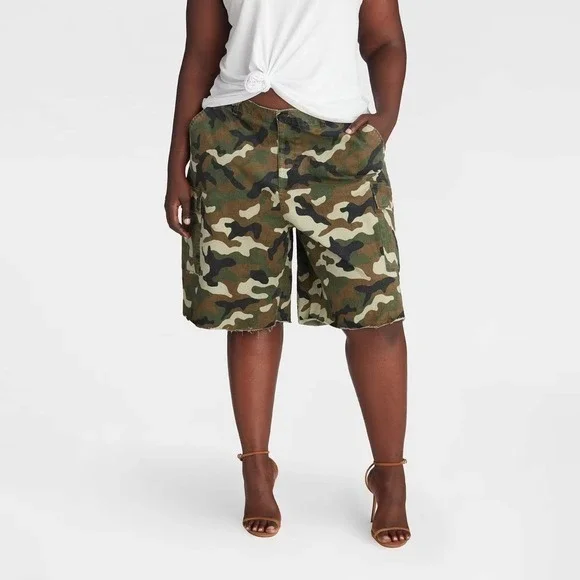 KBB KAHLANA Target XS Extra Small Mid-Rise The Cargo Shorts Camo Bermuda Short - Picture 6 of 9